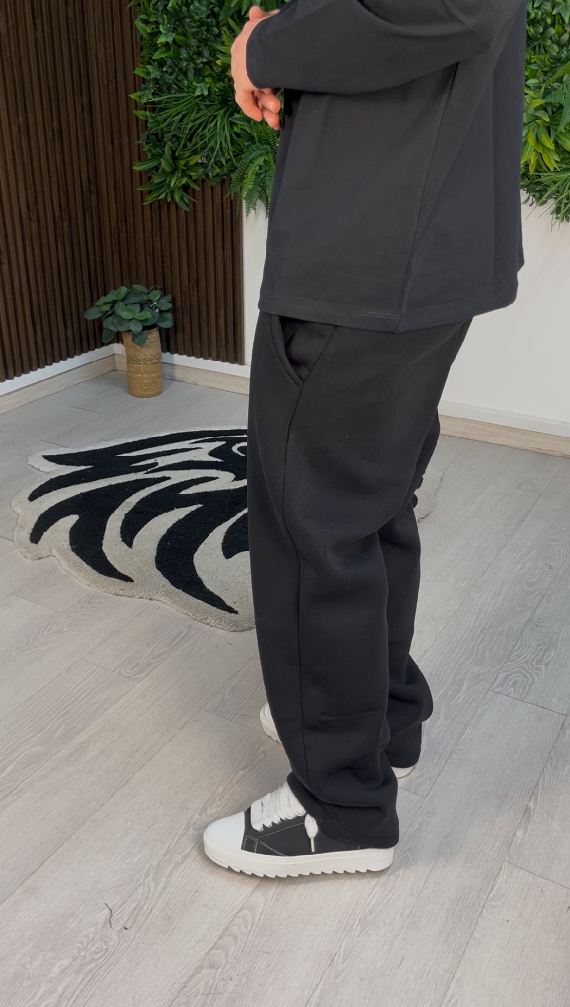 JOGGERS BLACK