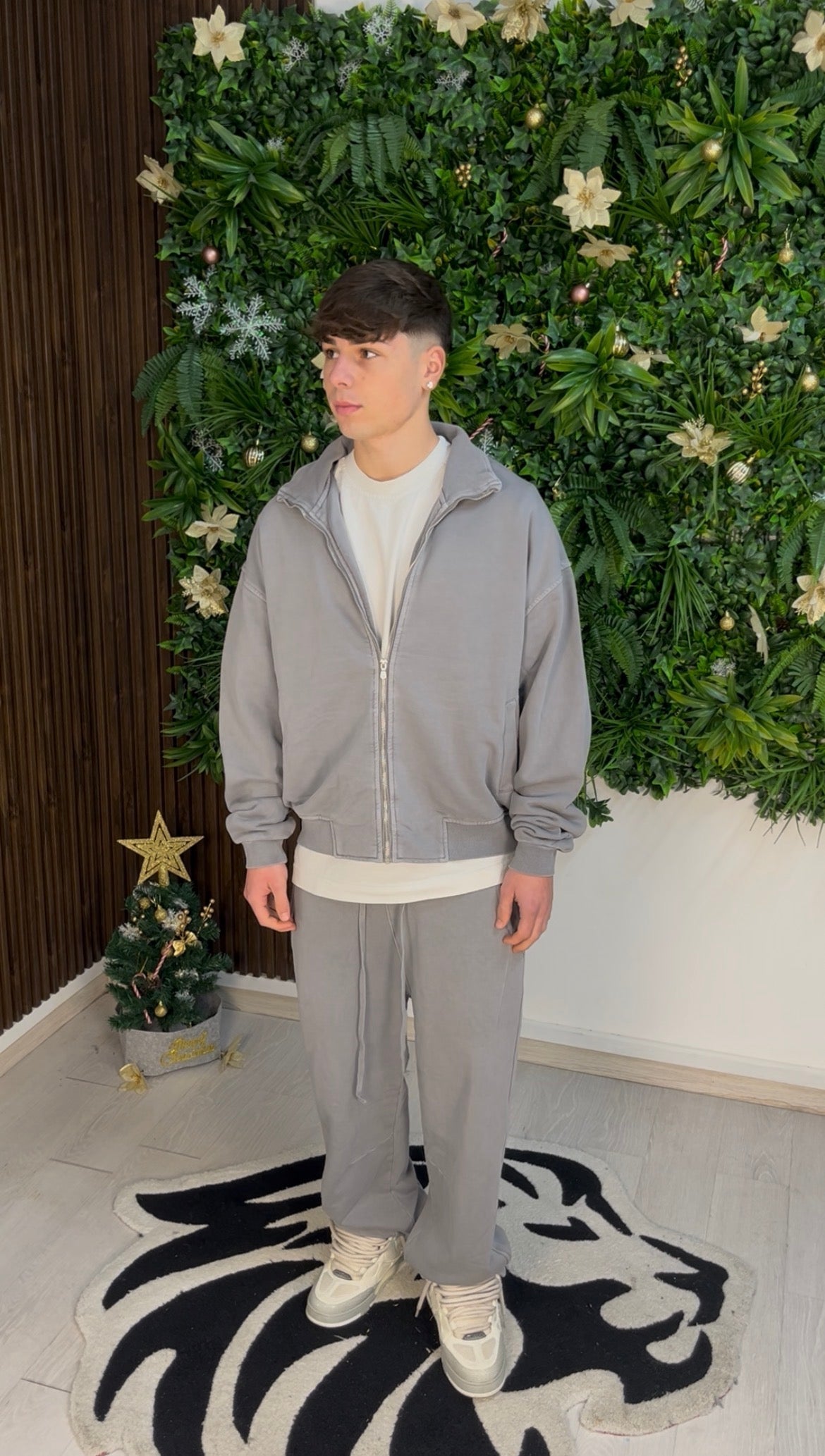 WASHED ZIP GREY