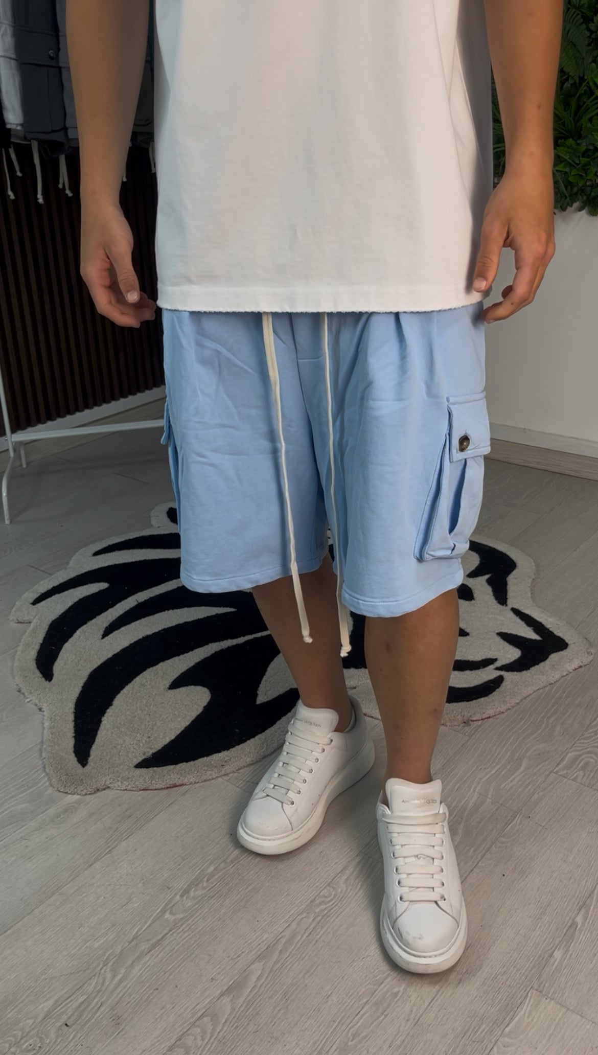 CARGO CORTO IN COTONE CELESTE