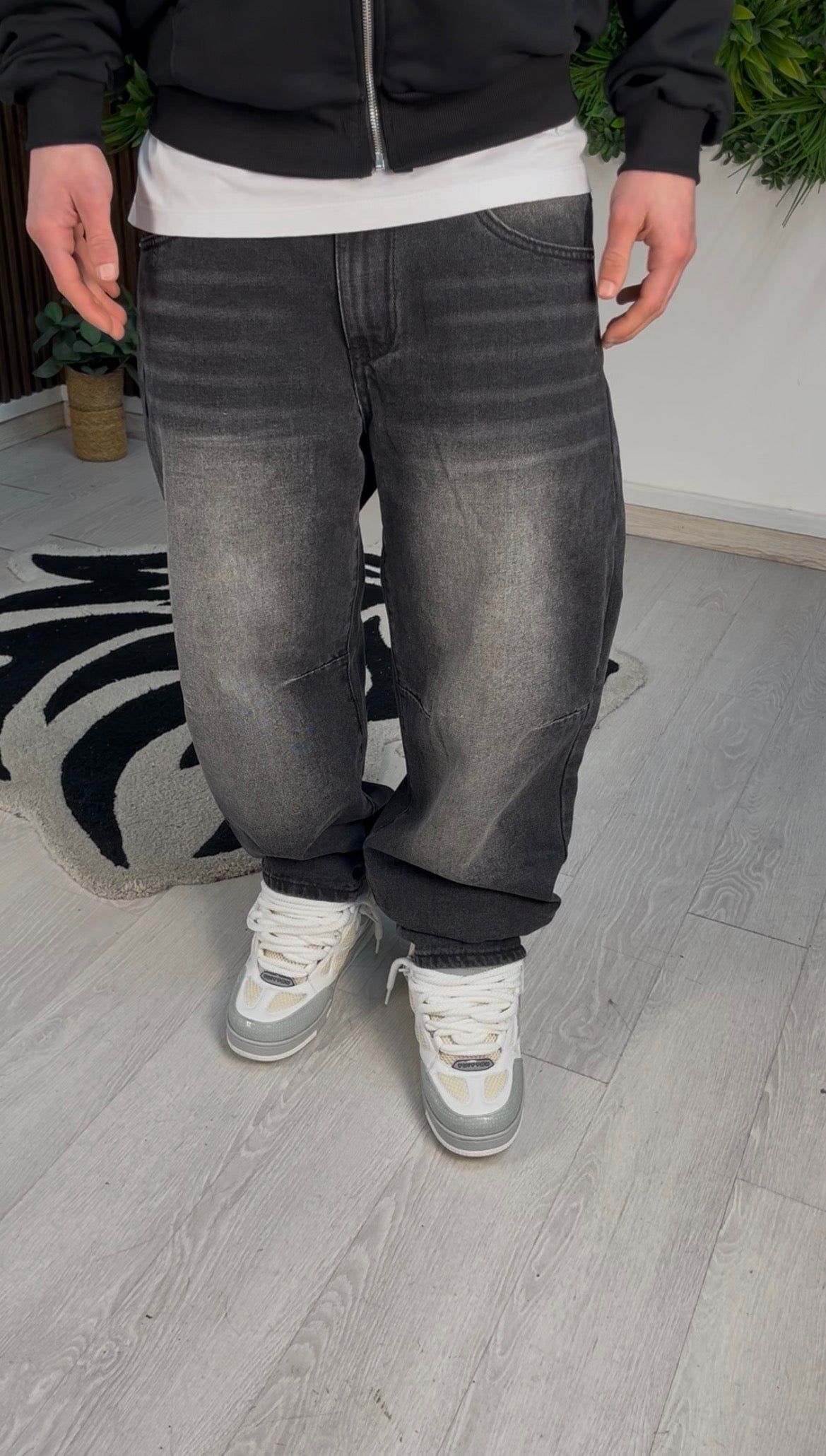 JEANS BALLOON BLACK