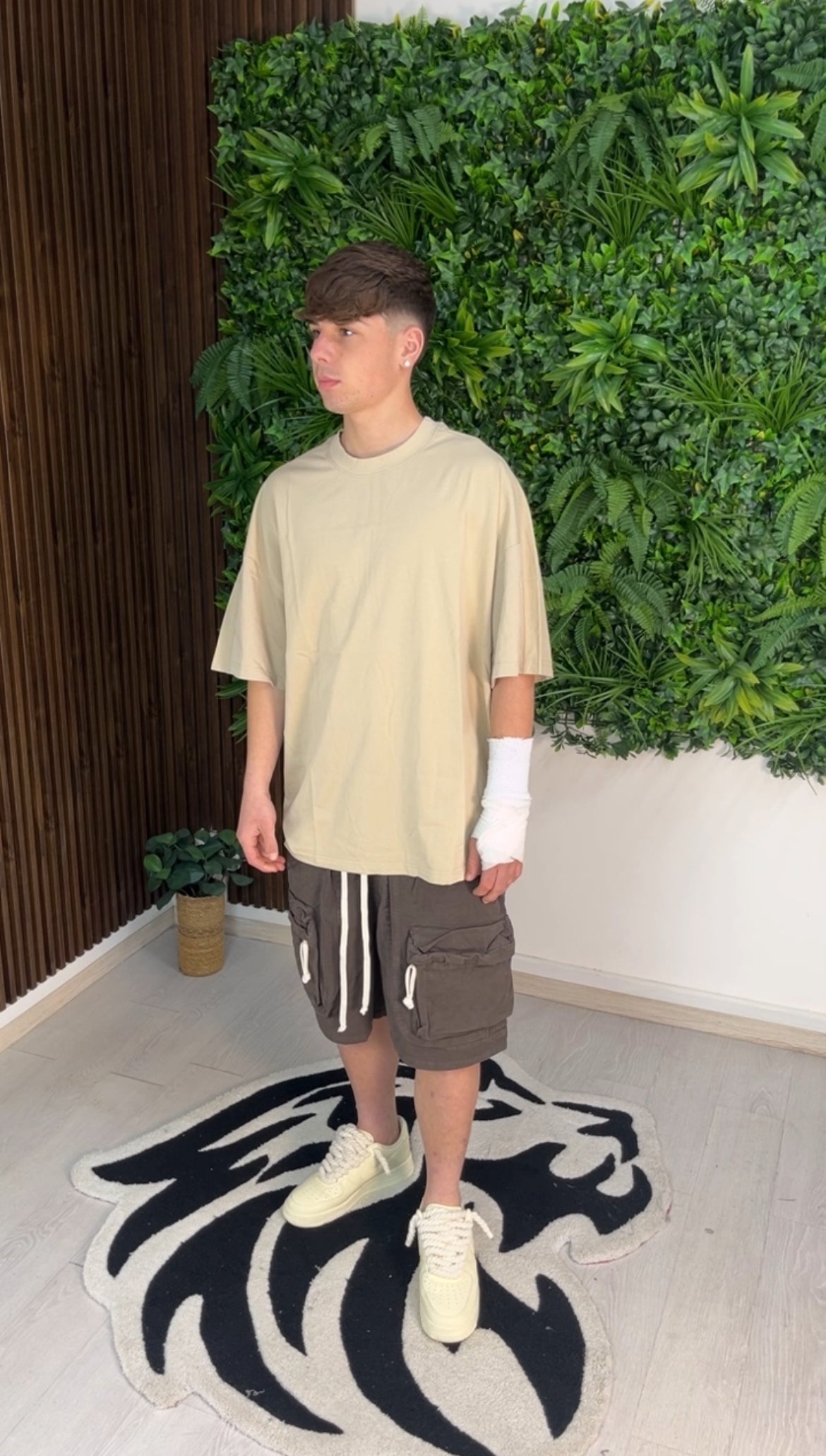 T-SHIRT LIMITED OVER BEIGE