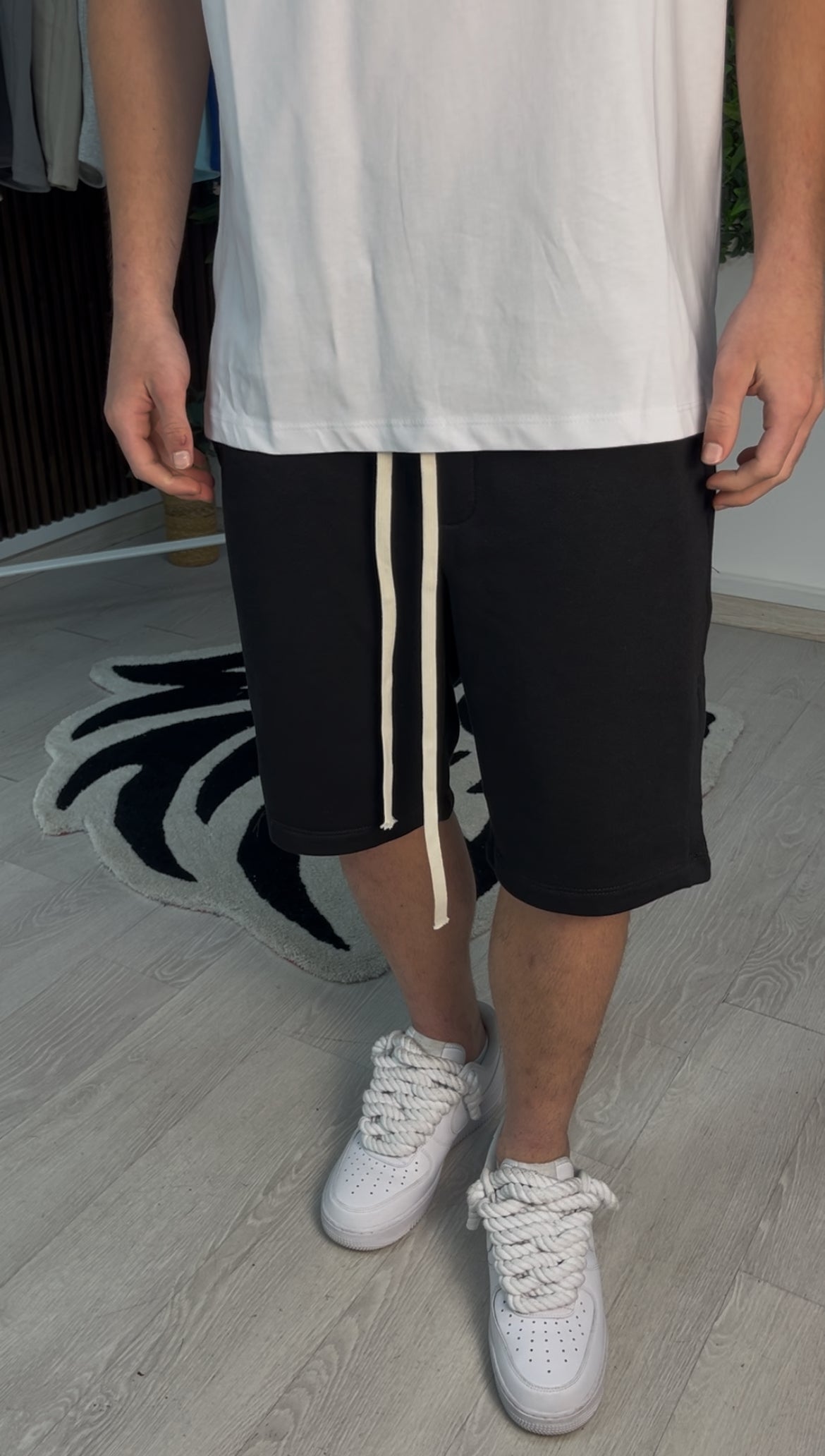 PANTALONCINO NERO