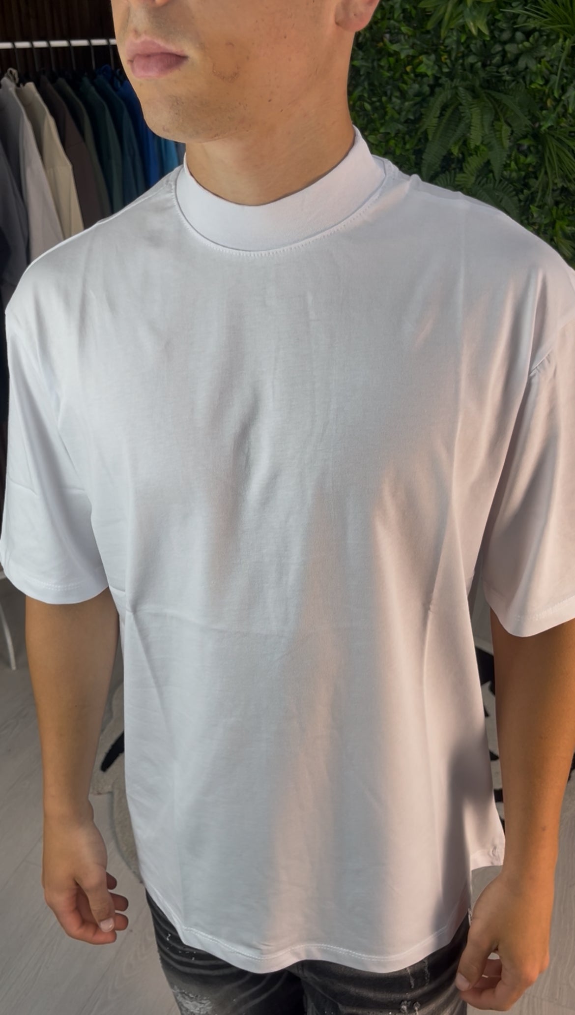 T-SHIRT COLLO ALTO BIANCA