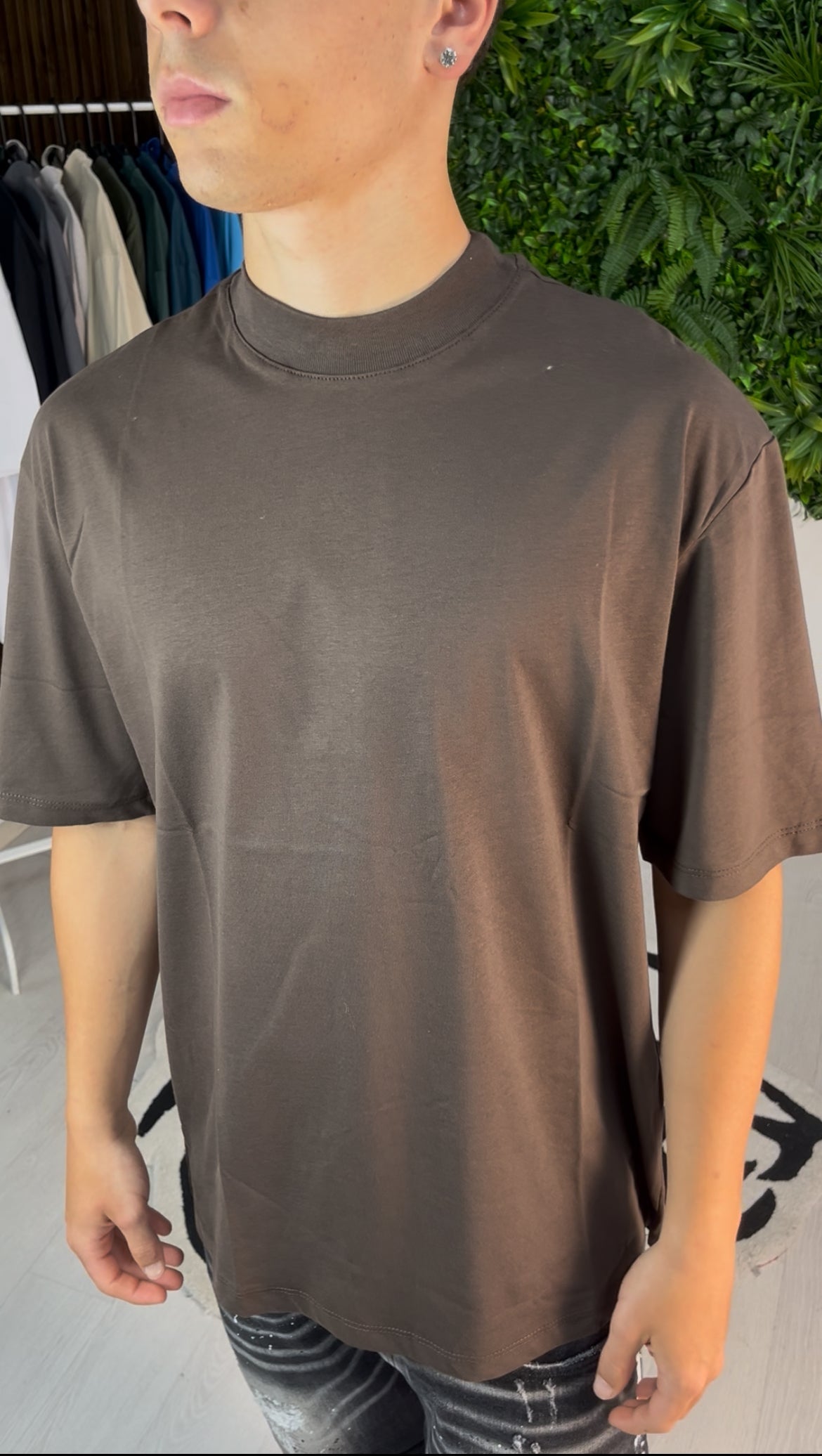T-SHIRT COLLO ALTO COFFEE