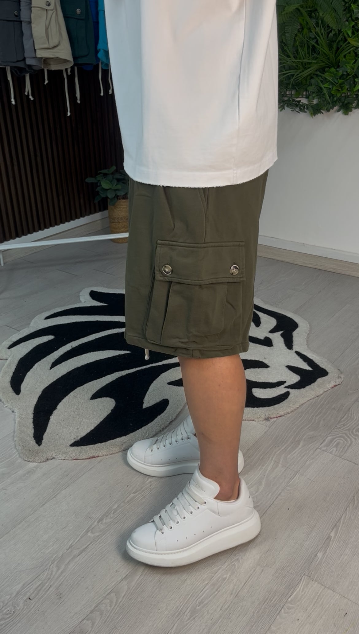 CARGO CORTO IN COTONE VERDE MILITARE