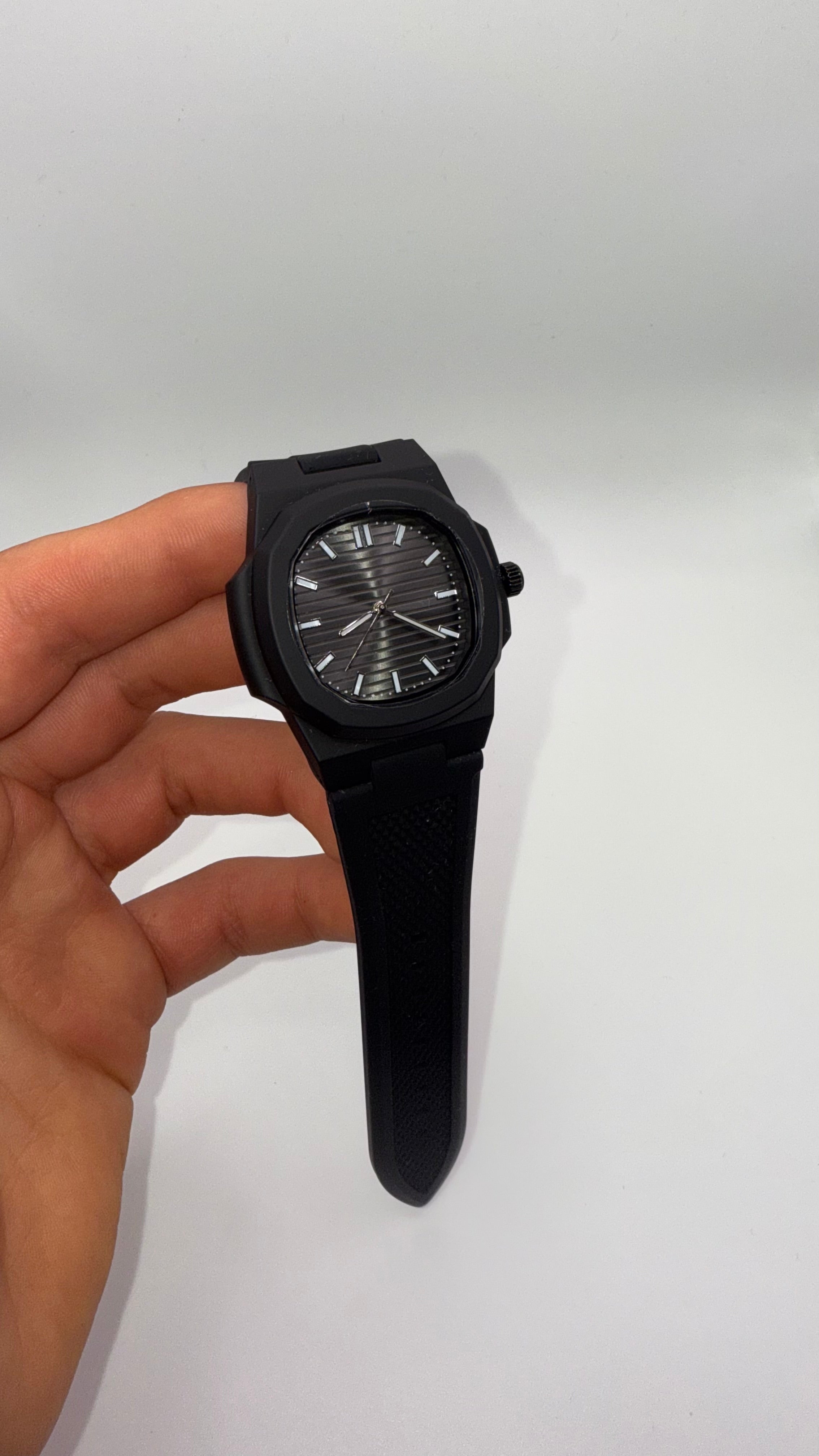 NEXUS WATCH ELITE - SHADOW BLACK