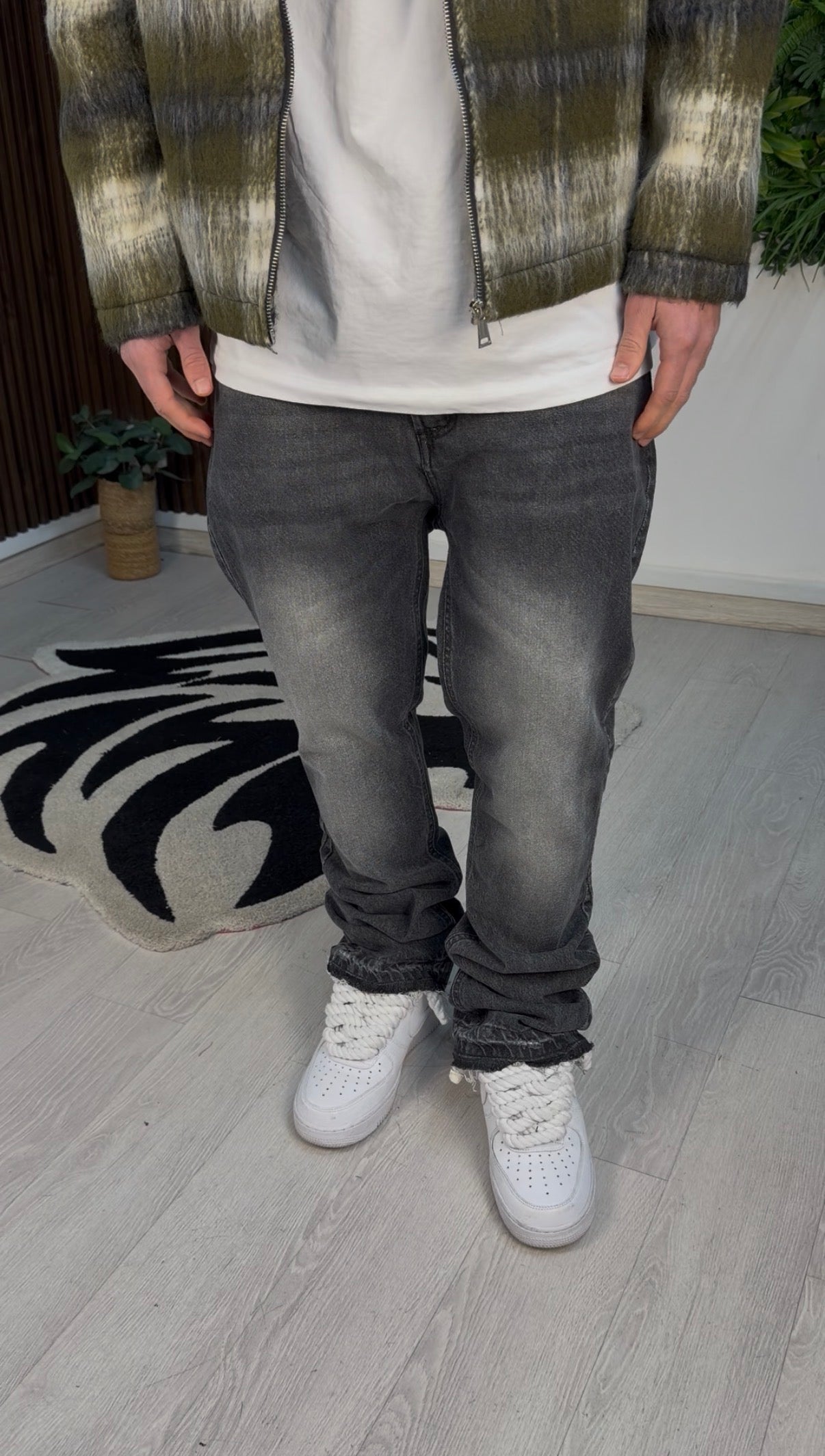 JEANS FLARE BLACK