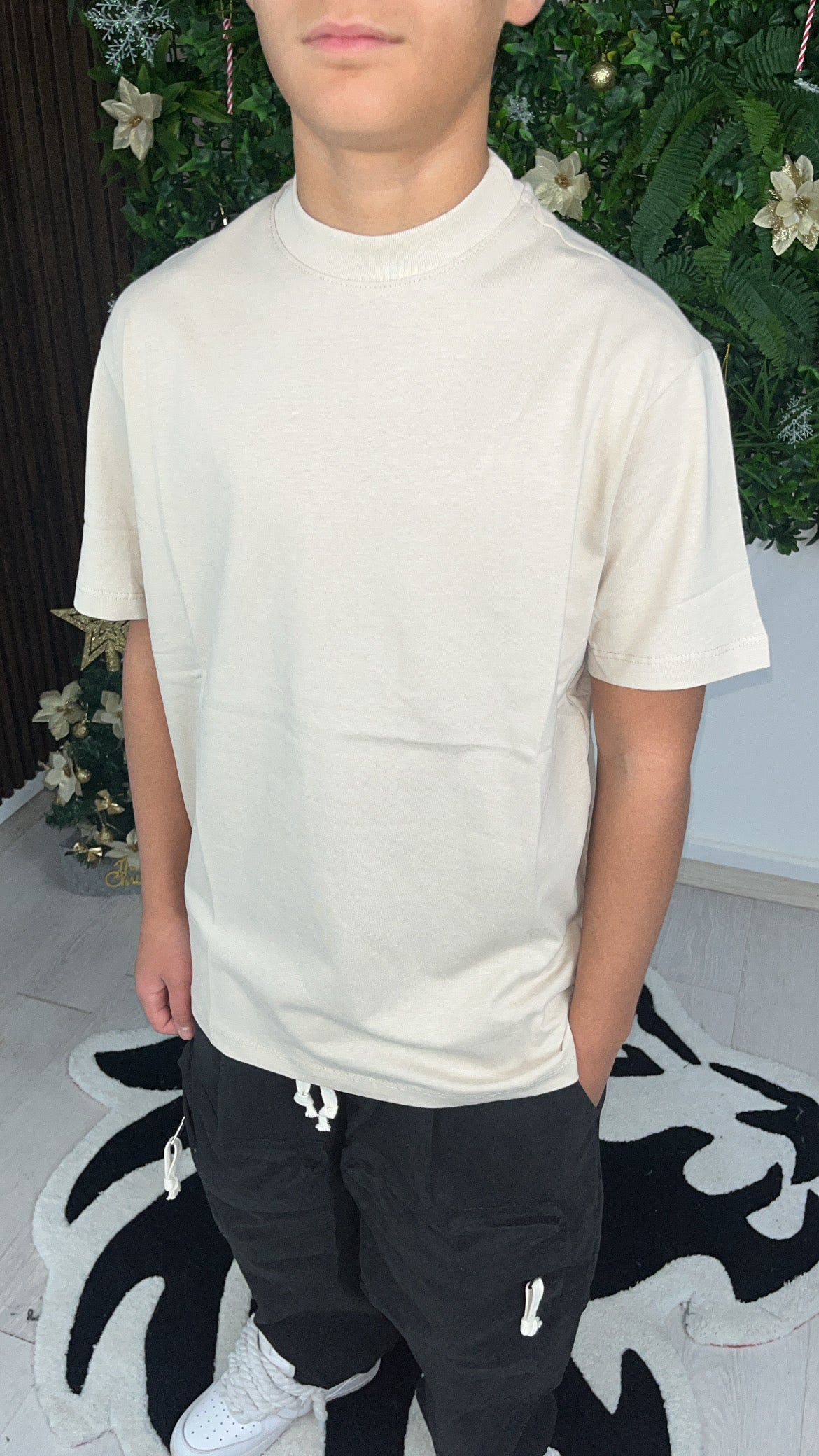 T-SHIRT COLLO ALTO BEIGE